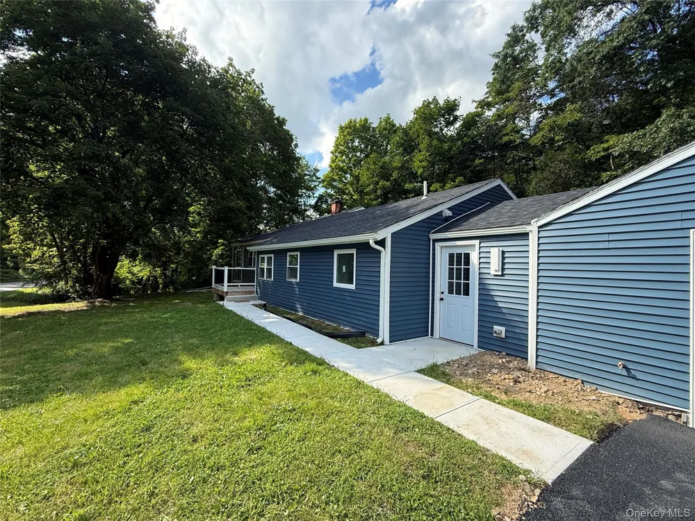 127 Spring Lake Road Red Hook, NY 12571