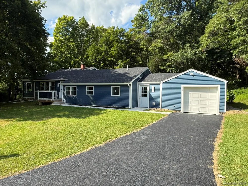 127 Spring Lake Road Red Hook, NY 12571