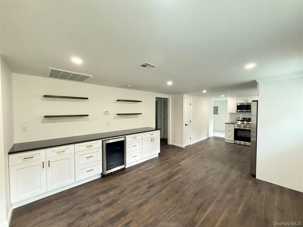 127 Spring Lake Road Red Hook, NY 12571