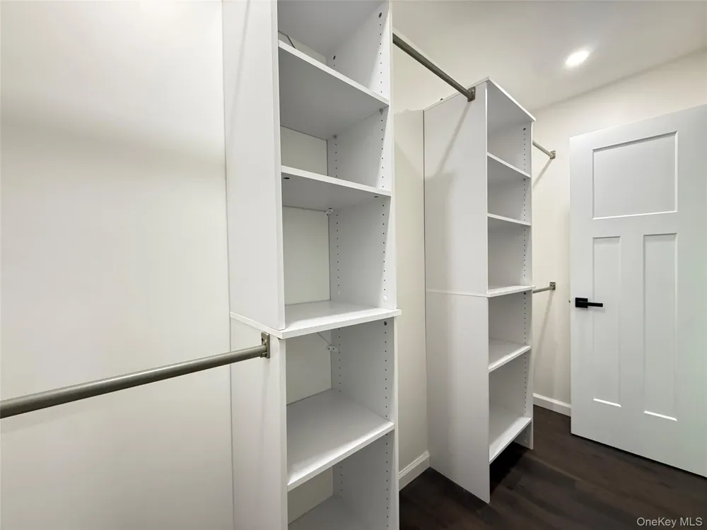 127 Spring Lake Road Red Hook, NY 12571