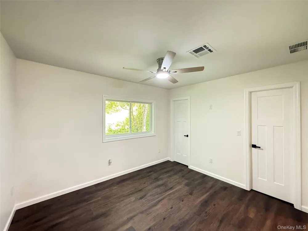127 Spring Lake Road Red Hook, NY 12571