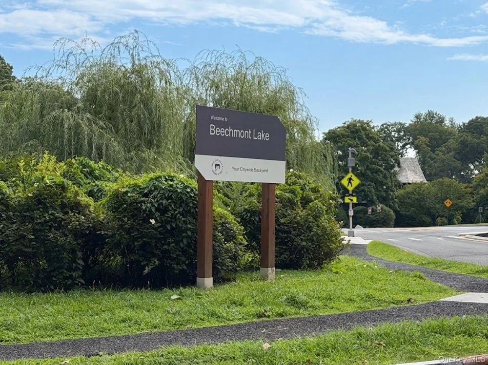44 Hillside Lane New Rochelle, NY 10804