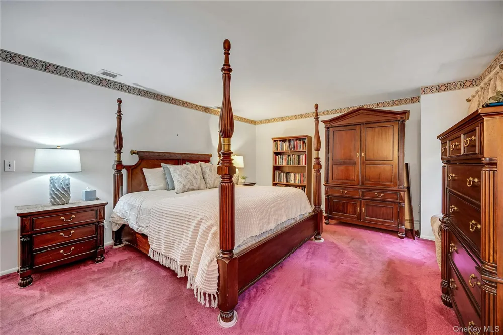 44 Hillside Lane New Rochelle, NY 10804