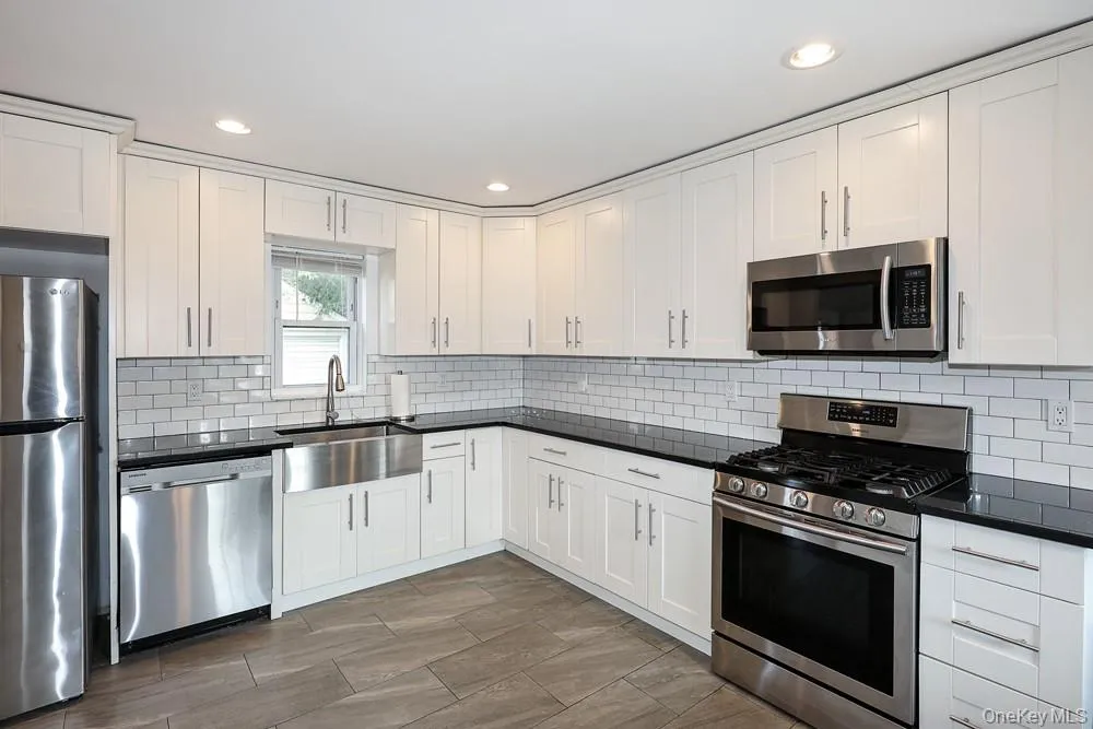 494 Sally Road Mineola, NY 11501