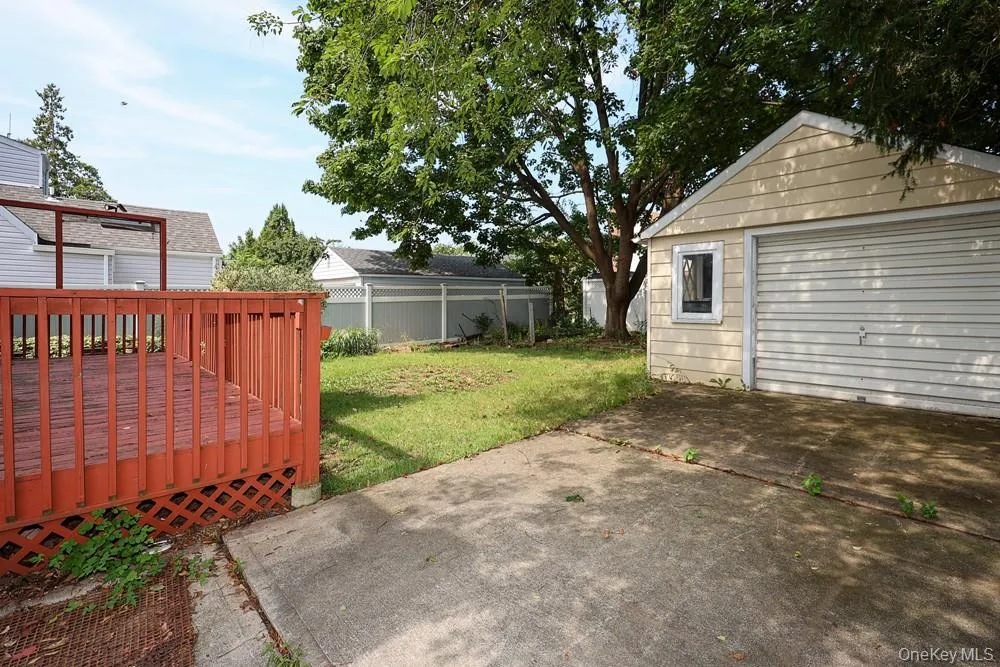 494 Sally Road Mineola, NY 11501