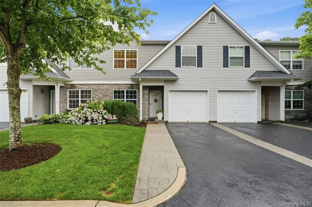 260 Medea Way Central Islip, NY 11722