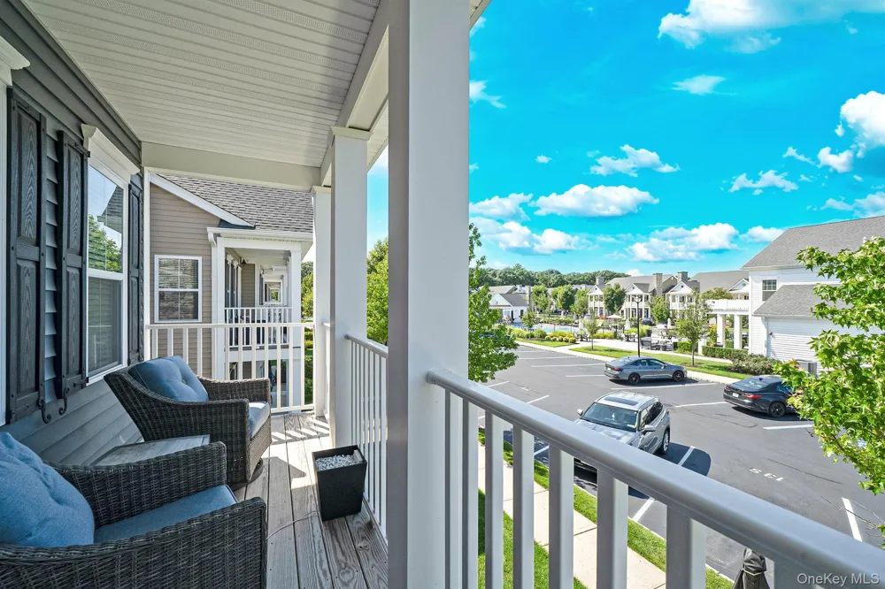 14 Park Drive S East Islip, NY 11730