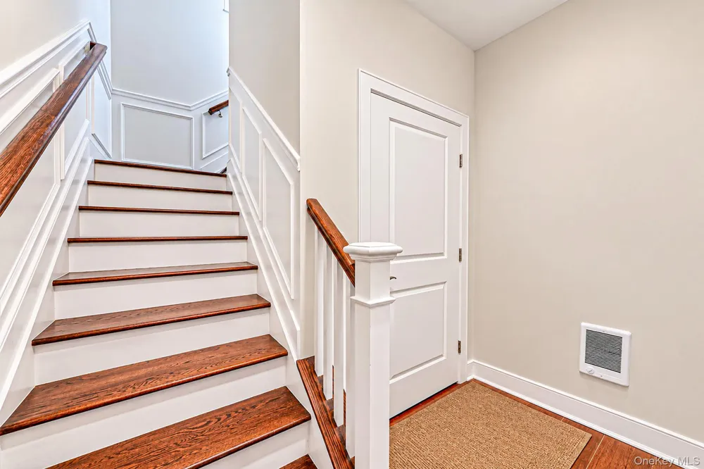 14 Park Drive S East Islip, NY 11730