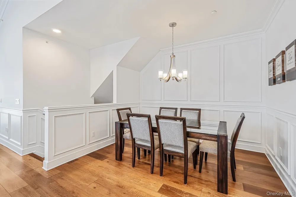 14 Park Drive S East Islip, NY 11730