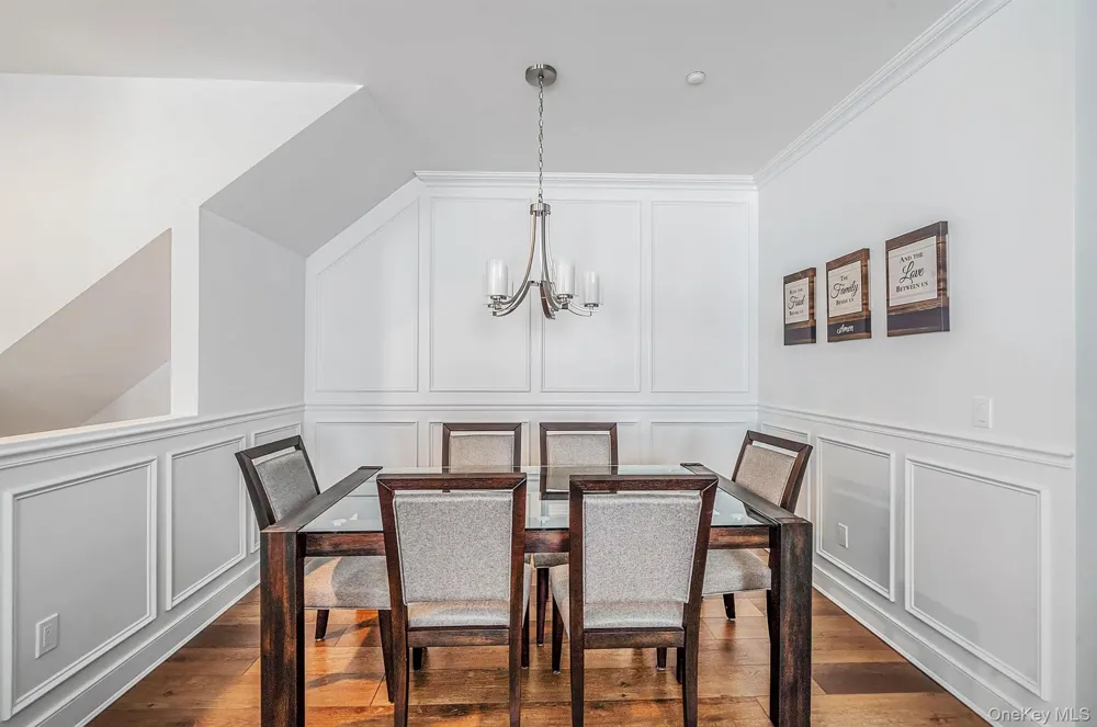 14 Park Drive S East Islip, NY 11730