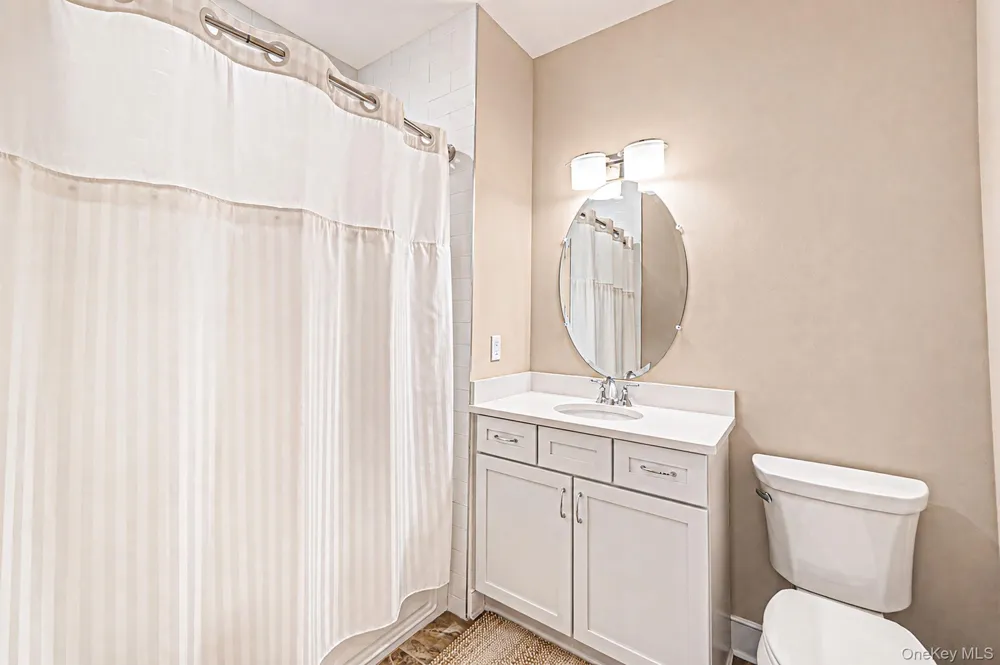 14 Park Drive S East Islip, NY 11730