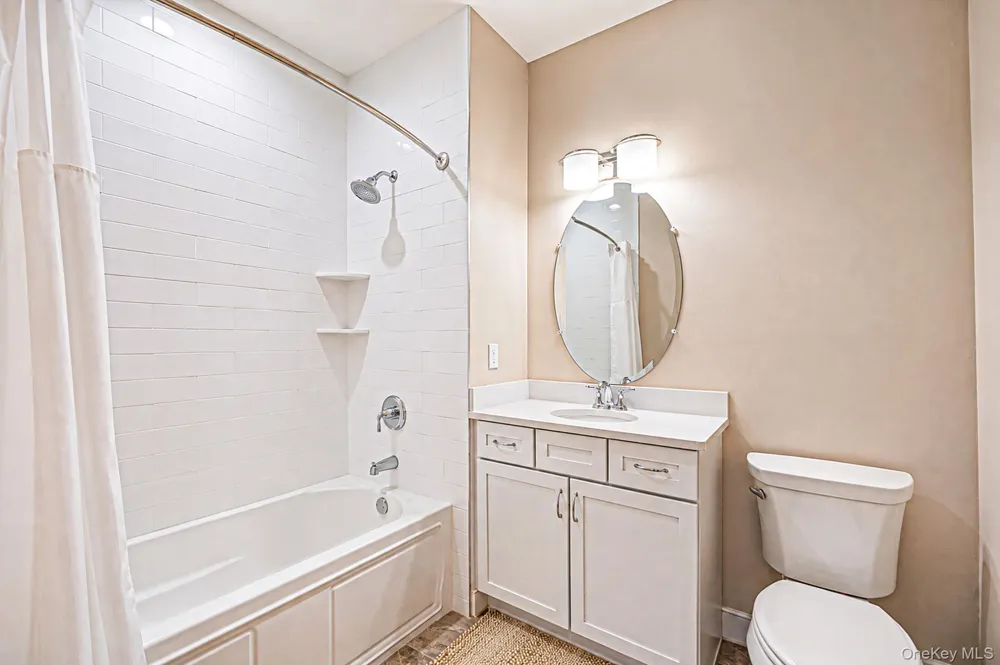14 Park Drive S East Islip, NY 11730