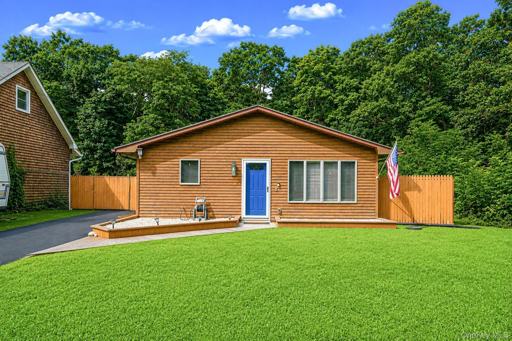 43 Wavecrest Drive Mastic Beach, NY 11951