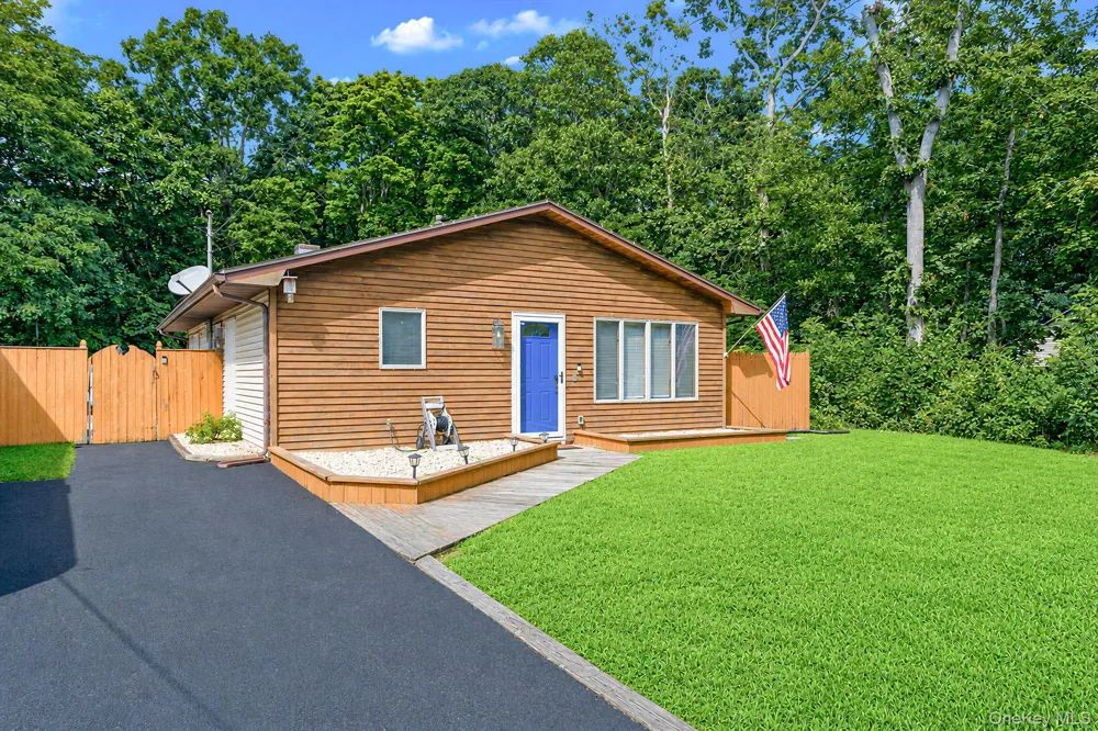 43 Wavecrest Drive Mastic Beach, NY 11951