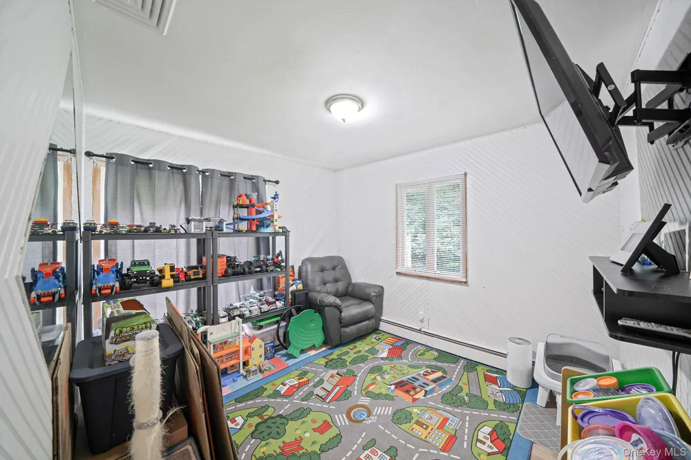 43 Wavecrest Drive Mastic Beach, NY 11951