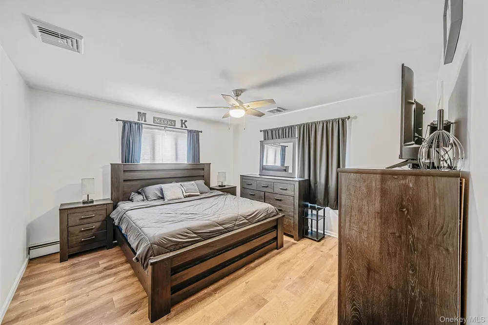 43 Wavecrest Drive Mastic Beach, NY 11951