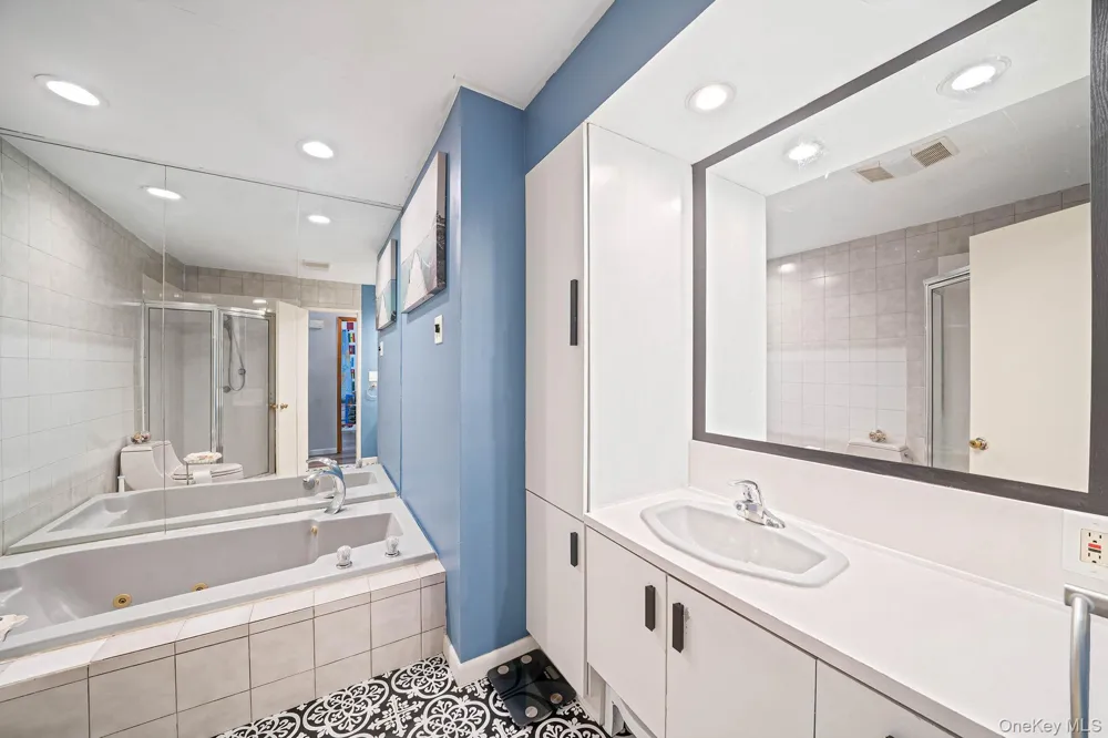 43 Wavecrest Drive Mastic Beach, NY 11951