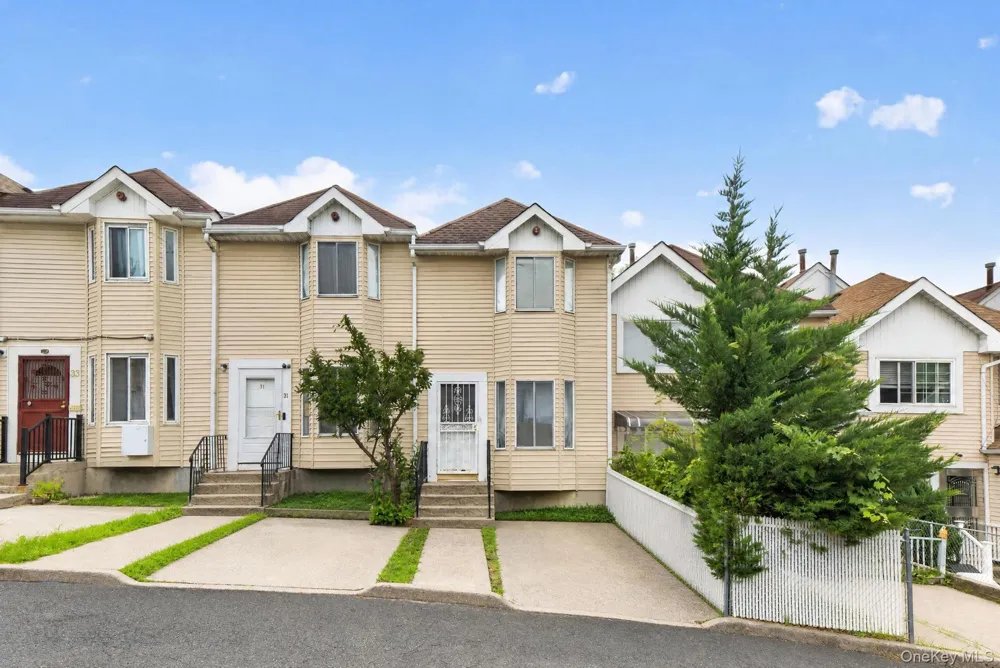 29 Tappen Court Staten Island, NY 10304