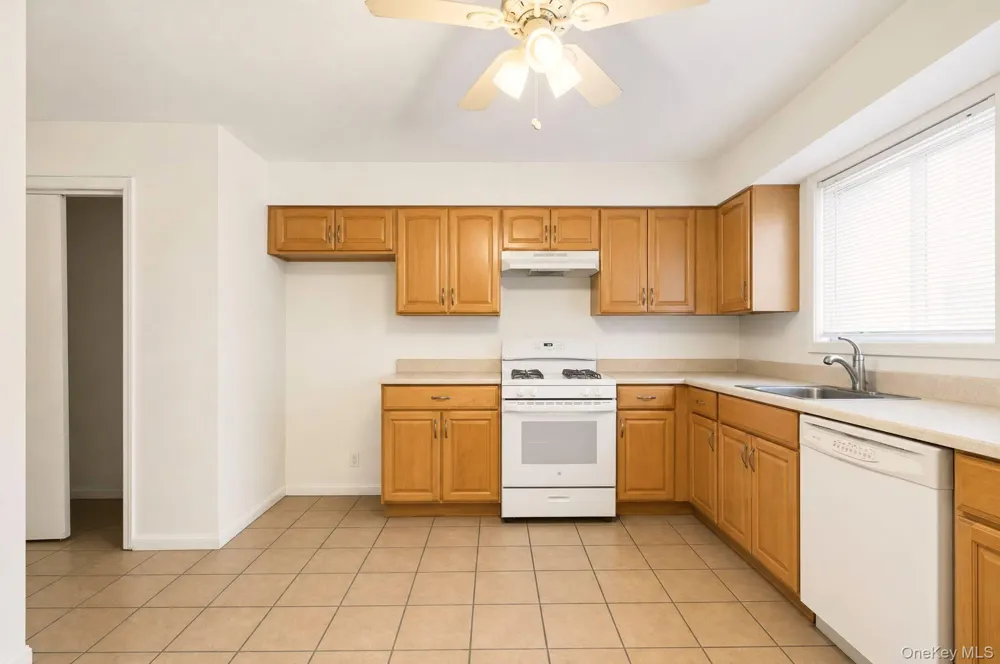 29 Tappen Court Staten Island, NY 10304