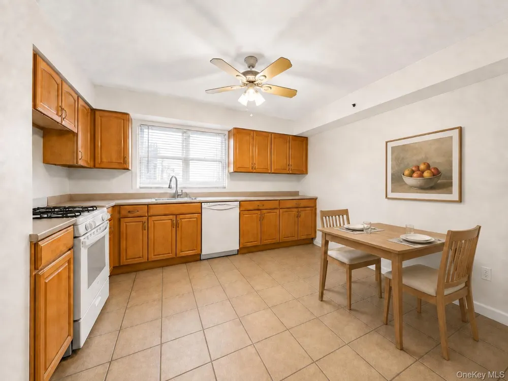 29 Tappen Court Staten Island, NY 10304