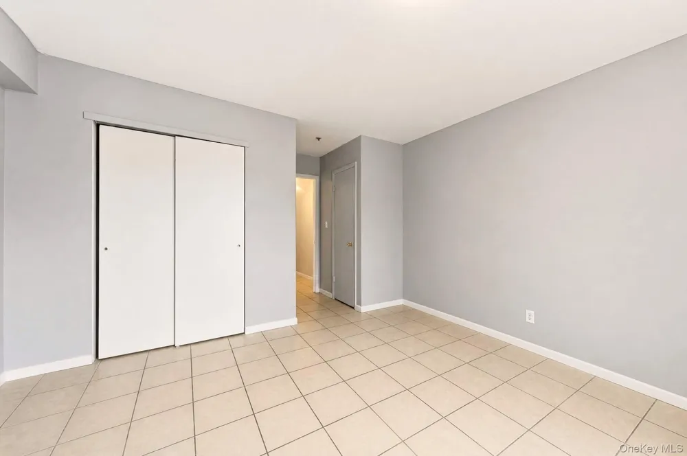 29 Tappen Court Staten Island, NY 10304