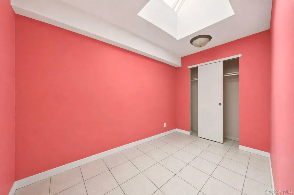 29 Tappen Court Staten Island, NY 10304