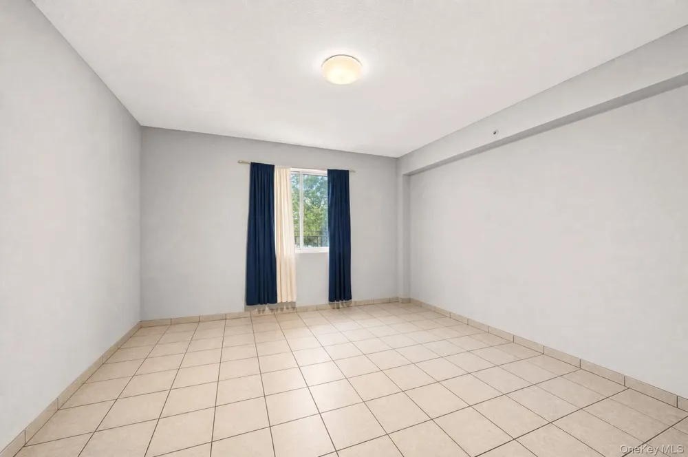 29 Tappen Court Staten Island, NY 10304