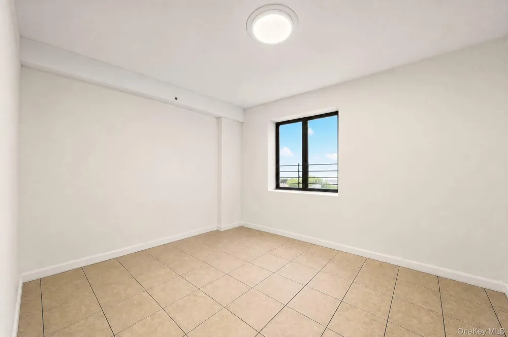 29 Tappen Court Staten Island, NY 10304
