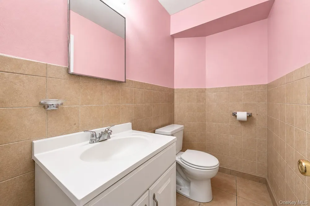 29 Tappen Court Staten Island, NY 10304
