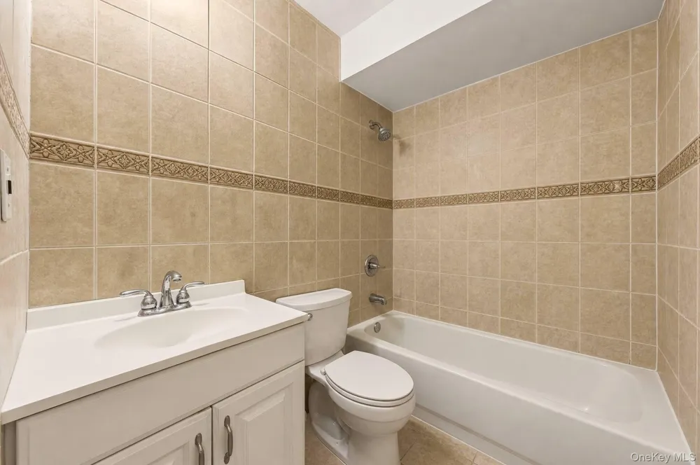 29 Tappen Court Staten Island, NY 10304