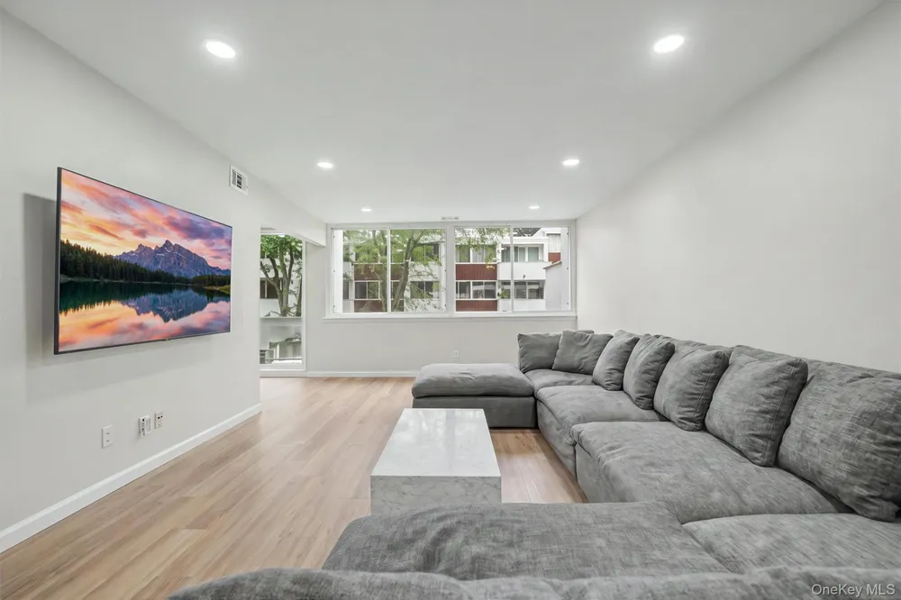 321 Tallwood Drive Hartsdale, NY 10530