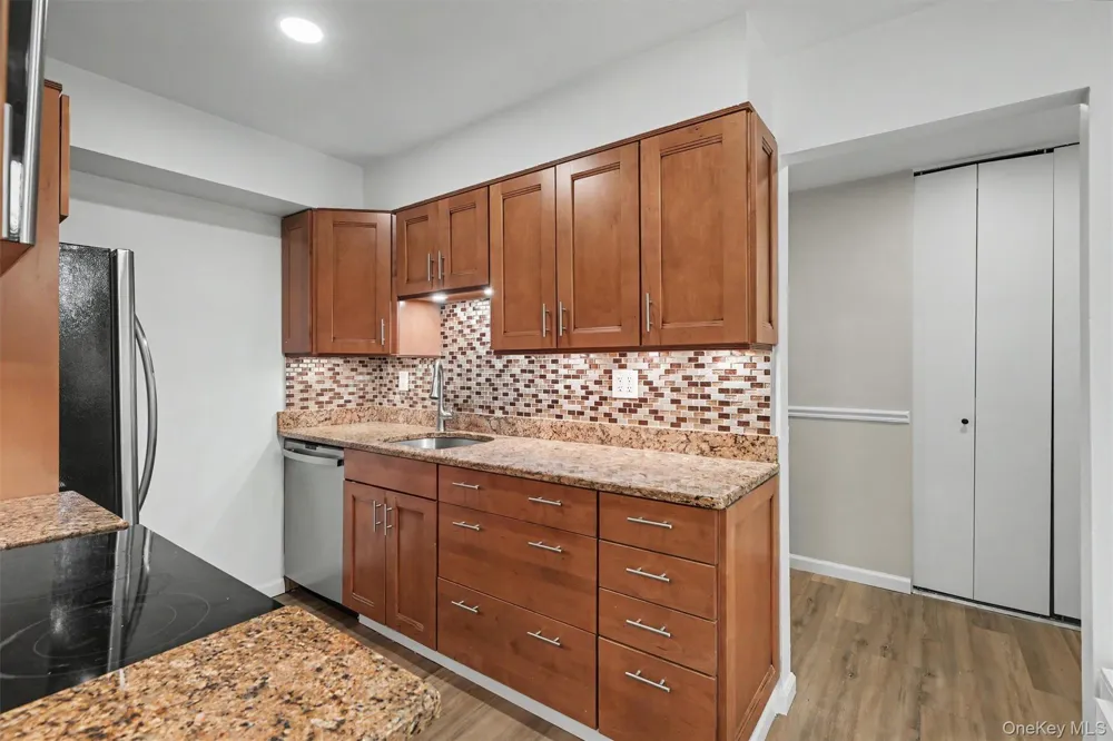 321 Tallwood Drive Hartsdale, NY 10530
