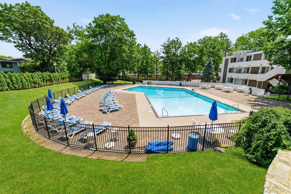 321 Tallwood Drive Hartsdale, NY 10530