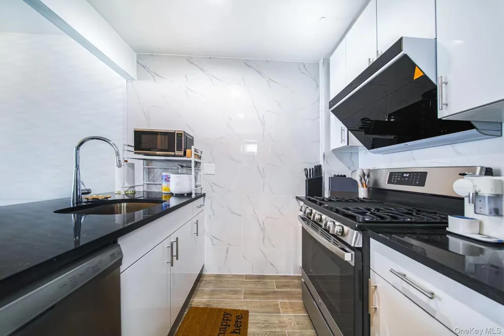 14427 Sanford Avenue #3J Flushing, NY 11355