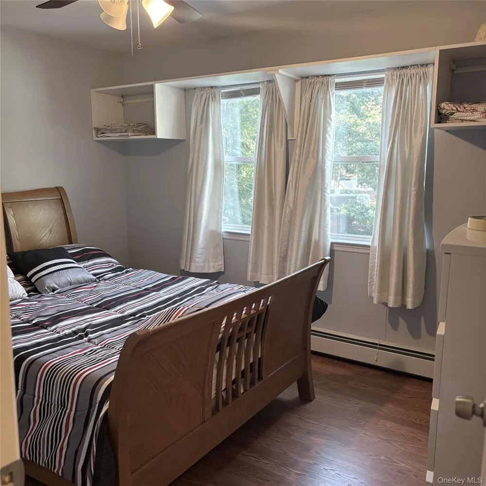 109 Crestwood Drive Shirley, NY 11967