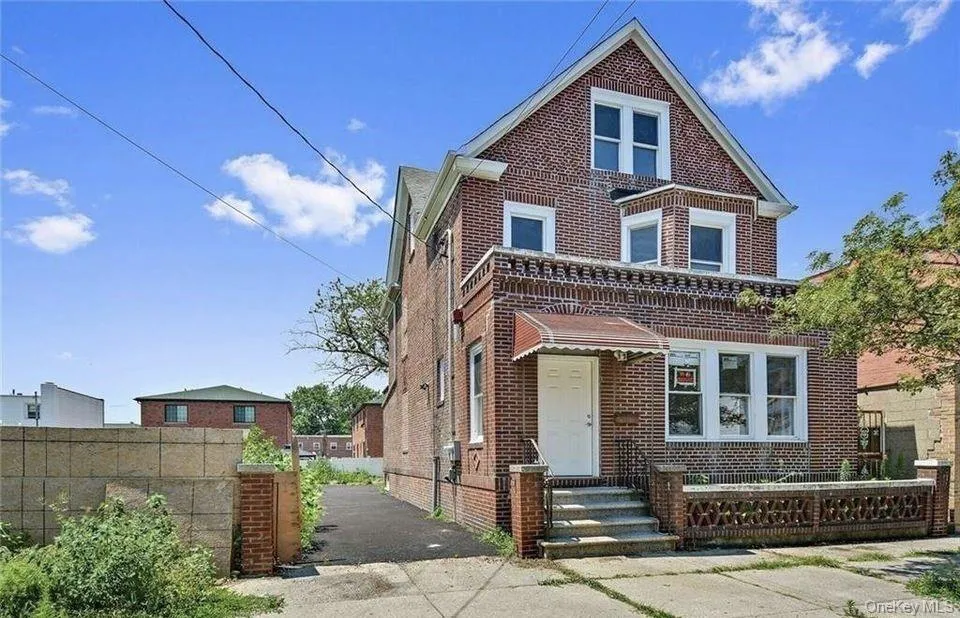 1337 Ellison Avenue #2 Bronx, NY 10461