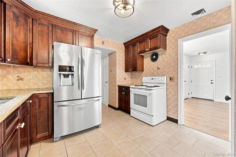 58 S Ketcham Avenue Amityville, NY 11701