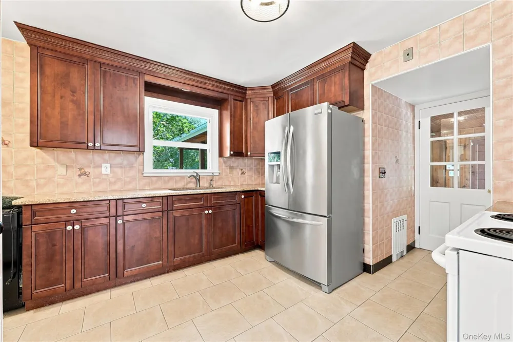 58 S Ketcham Avenue Amityville, NY 11701