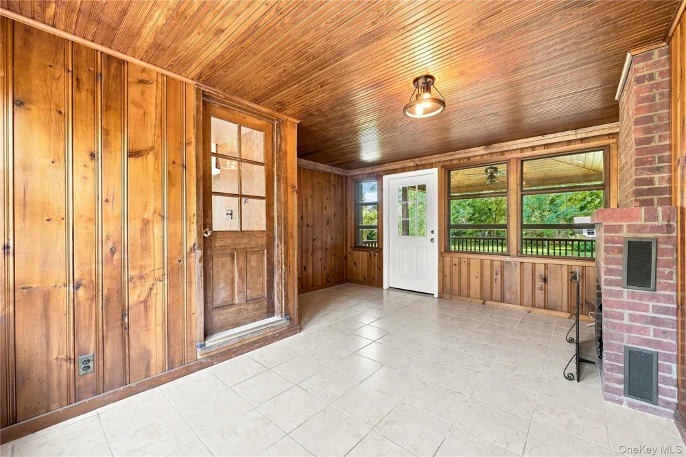 58 S Ketcham Avenue Amityville, NY 11701