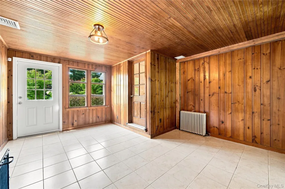 58 S Ketcham Avenue Amityville, NY 11701