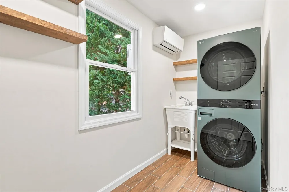 58 S Ketcham Avenue Amityville, NY 11701