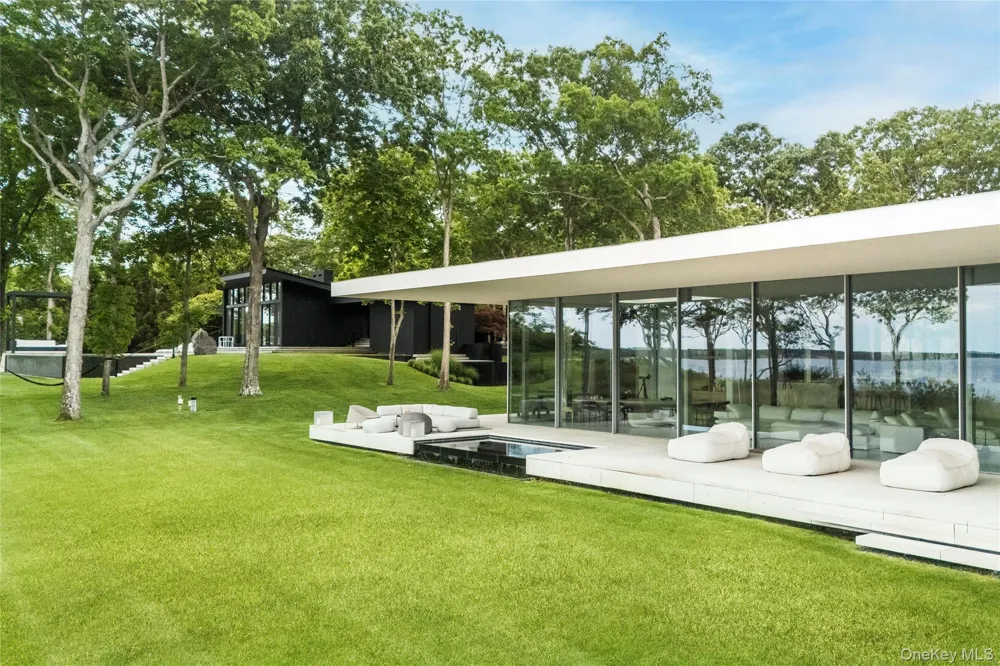 20 & 22 Hedges Banks Drive East Hampton, NY 11937