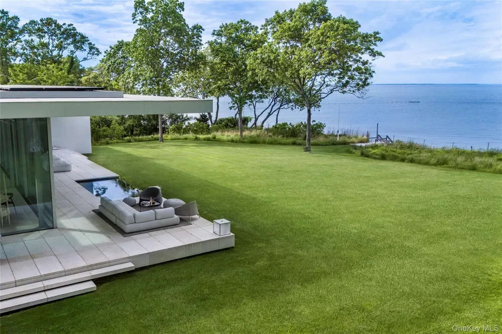 20 & 22 Hedges Banks Drive East Hampton, NY 11937