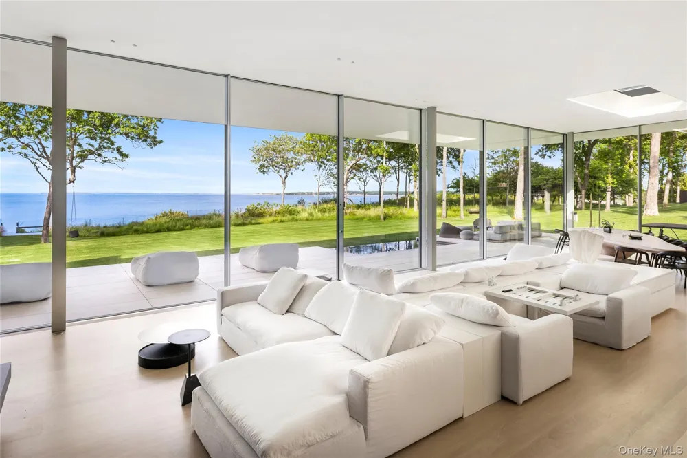 20 & 22 Hedges Banks Drive East Hampton, NY 11937