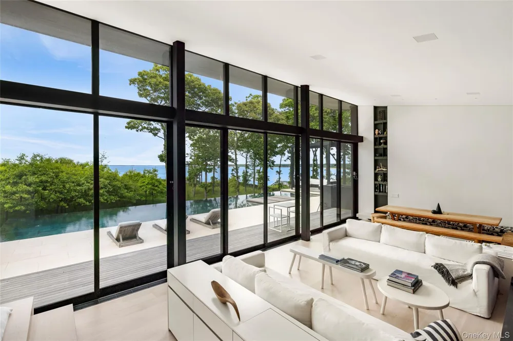 20 & 22 Hedges Banks Drive East Hampton, NY 11937