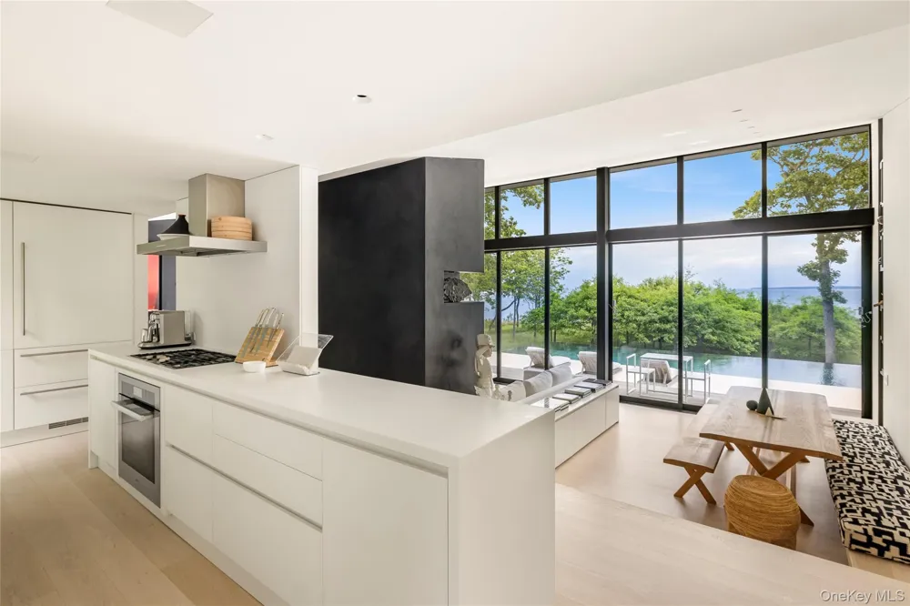 20 & 22 Hedges Banks Drive East Hampton, NY 11937