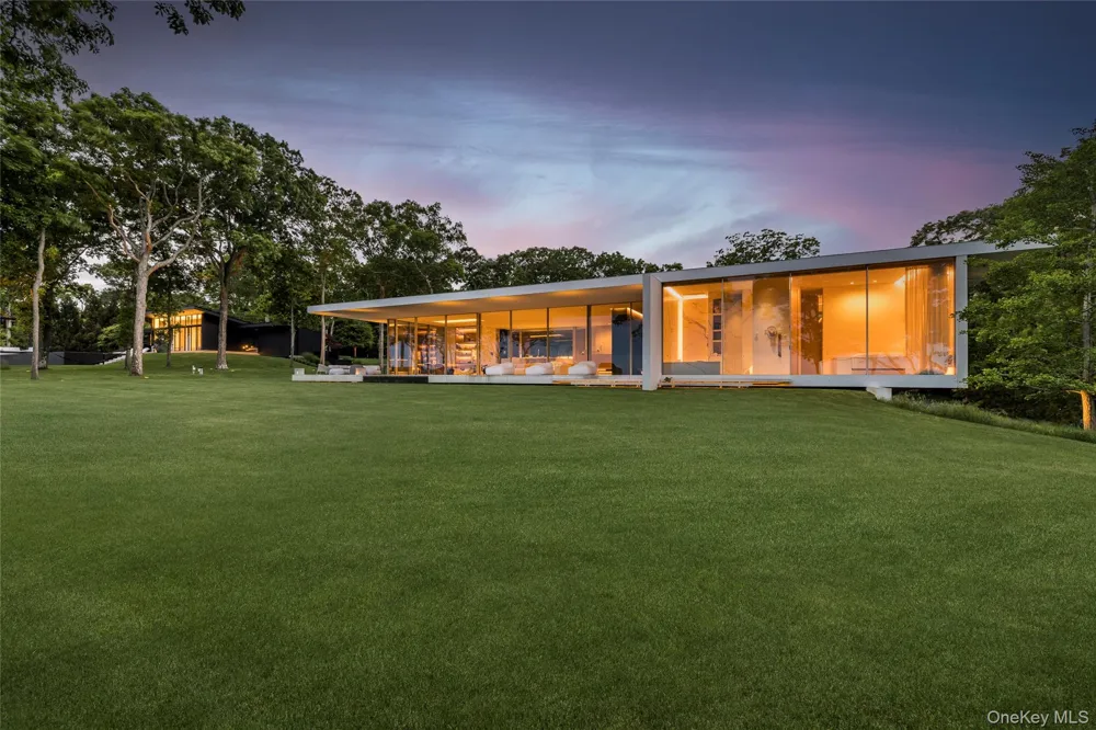 20 & 22 Hedges Banks Drive East Hampton, NY 11937
