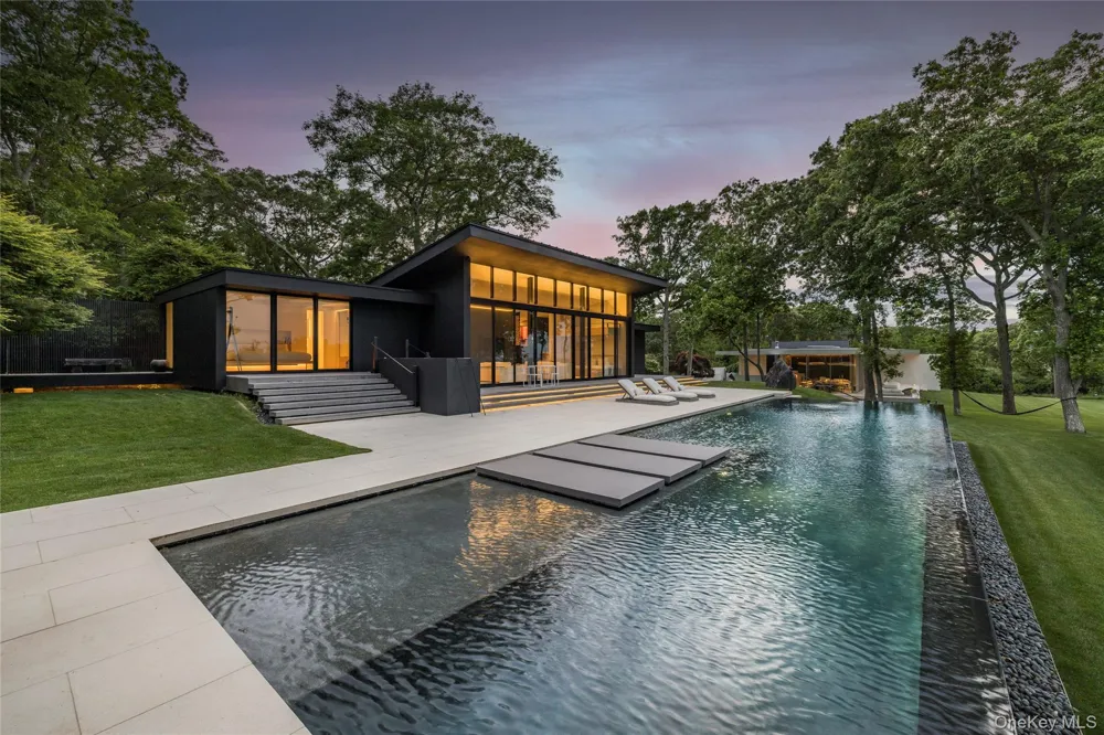 20 & 22 Hedges Banks Drive East Hampton, NY 11937