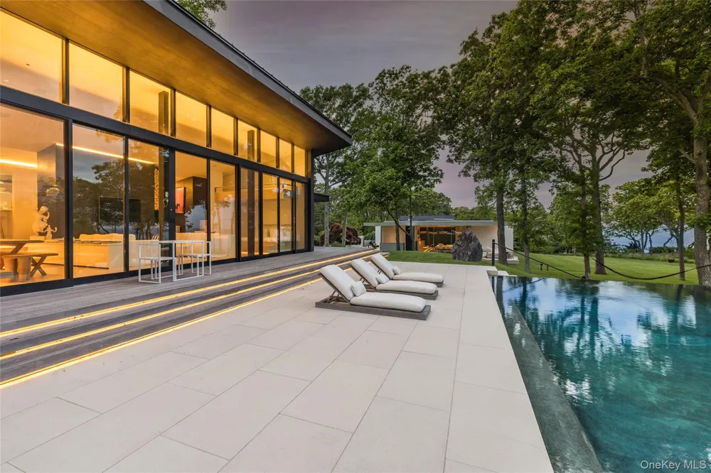 20 & 22 Hedges Banks Drive East Hampton, NY 11937