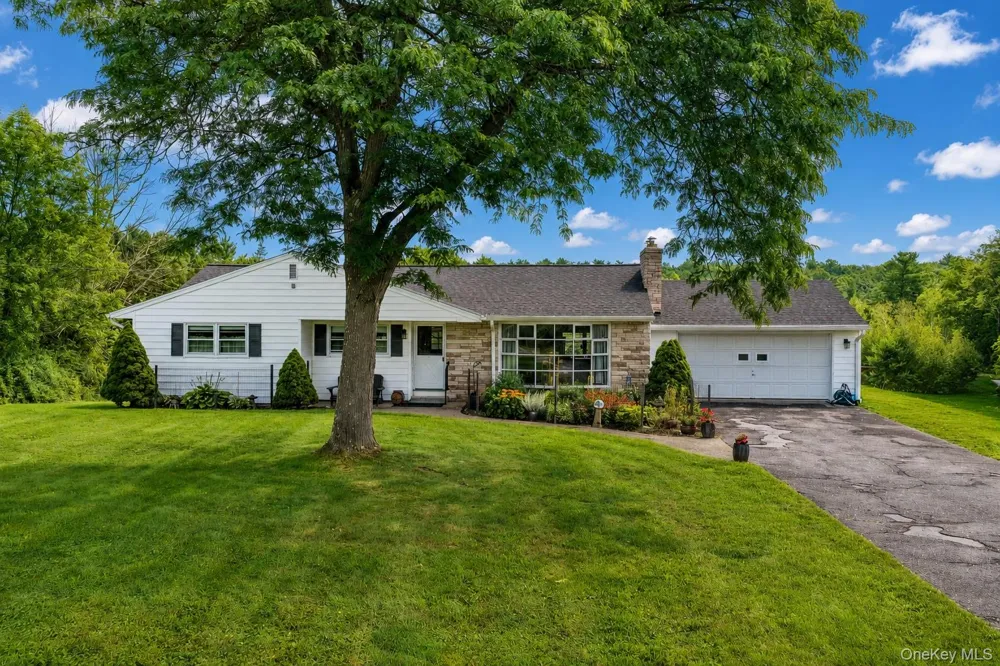 8250 Route 32 Cairo, NY 12413